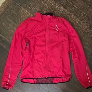 SUGOI Red Windbreaker Lightweight Water-Resistant
